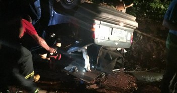 Carros de Centenário do Sul e Porecatu se chocam; Dois morrem e quatro ficam feridos