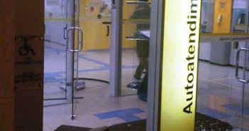 Quadrilha realiza tentativa de roubo cinematográfico em agência bancária de Lupionópolis