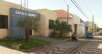 Dois vereadores que não foram eleitos podem herdar vagas na câmara em Guaraci