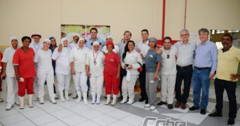 Deputado Cobra manda “papo reto” ao prefeito de Jaguapitã durante programa de rádio