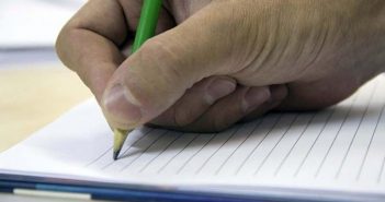 EJA: inscrições para educação de jovens e adultos terminam hoje; saiba onde se matricular no Paraná