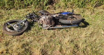 Caminhão e motocicleta se chocam na PR-317 sentido Nossa Srª das Graças a Santo Inácio
