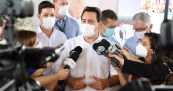 Ratinho Jr afirma que Paraná poderá ter natal sem máscara