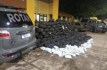 444 pneus contrabandeados são apreendidos pela PM após denúncia, em Umuarama