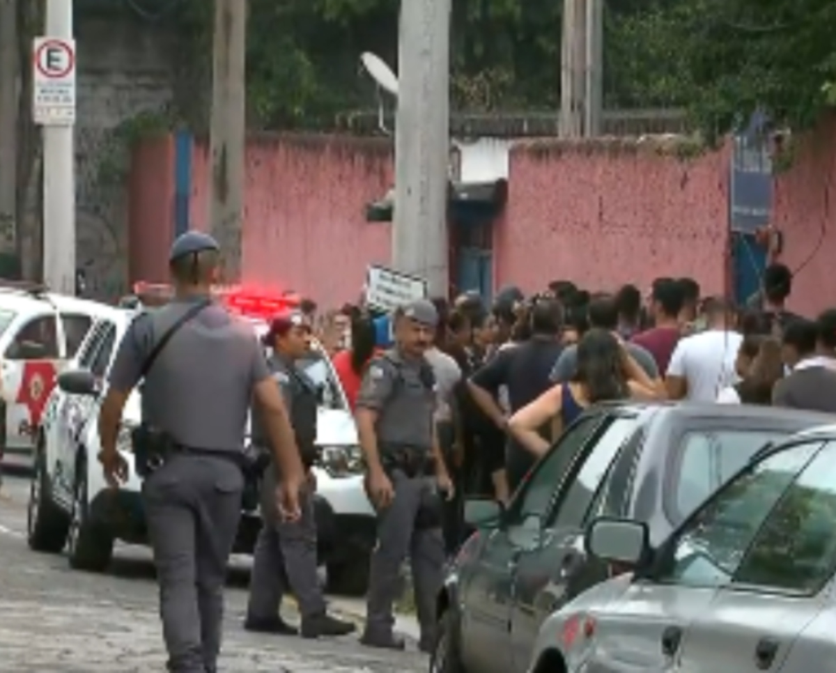 Ataque Em Escola Aluno Esfaqueia Professores E Colegas Em São Paulo