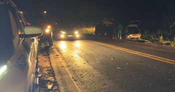 Acidente entre dois carros deixa uma pessoa ferida na PR-317, em Santa Fé (PR)
